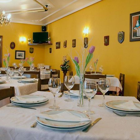 Hostal Restaurante La Cepa คาริโญ ภายนอก รูปภาพ
